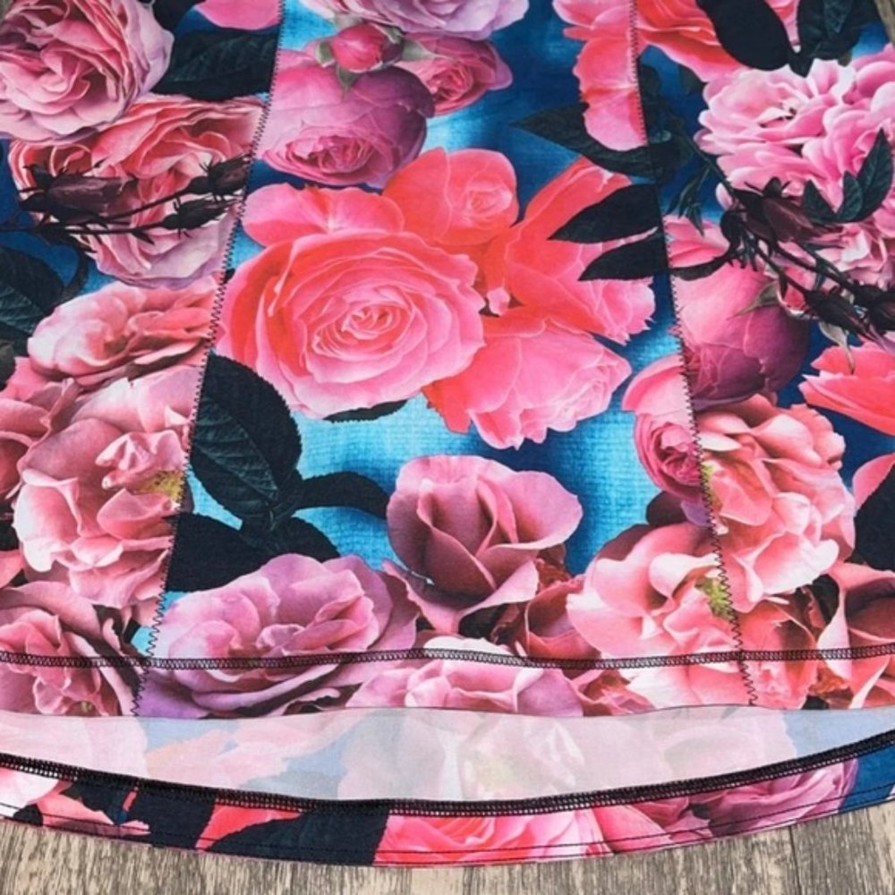 Lululemon Rose Garden Print Tank Top - Picture 3 of 8